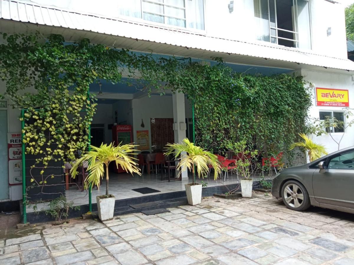Bevary City Hotel Anuradhapura Zewnętrze zdjęcie
