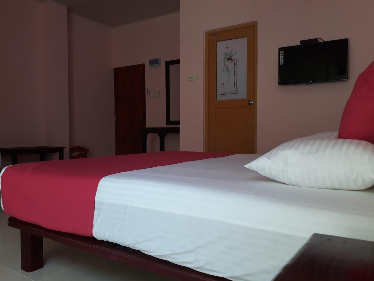 Bevary City Hotel Anuradhapura Zewnętrze zdjęcie
