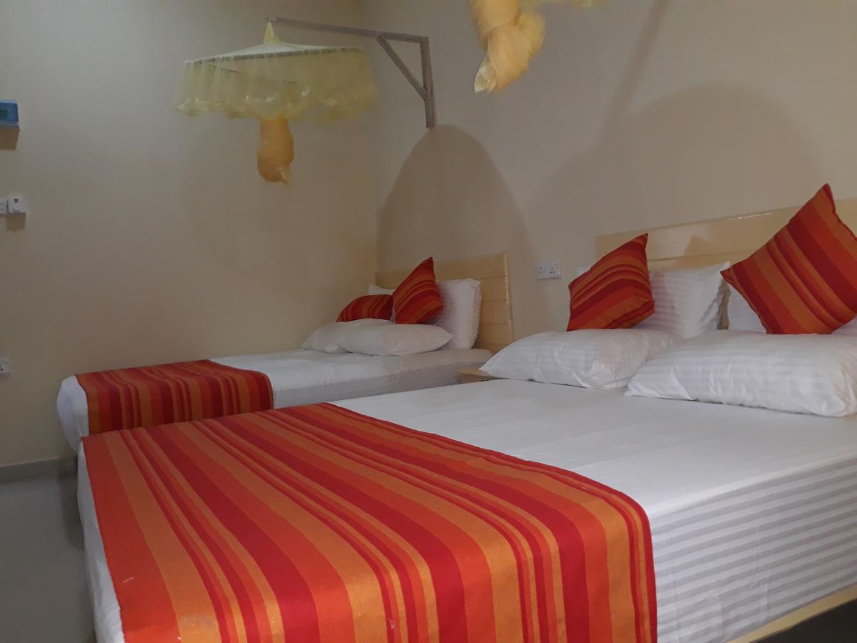 Bevary City Hotel Anuradhapura Zewnętrze zdjęcie