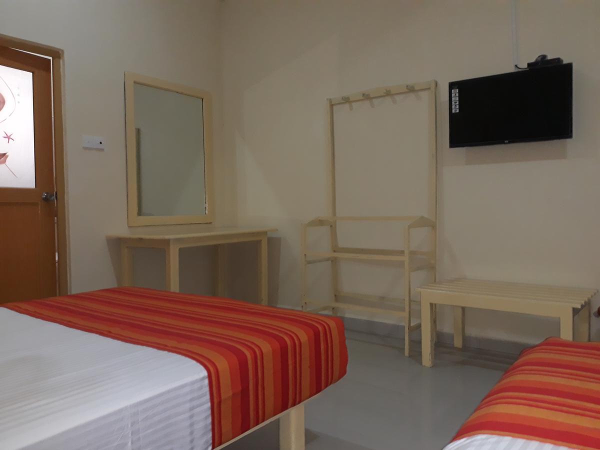 Bevary City Hotel Anuradhapura Zewnętrze zdjęcie